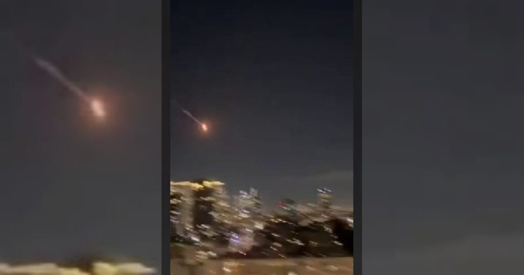 Появились кадры предполагаемого попадания иранской ракеты в центр Тель-Авив, Израиль.