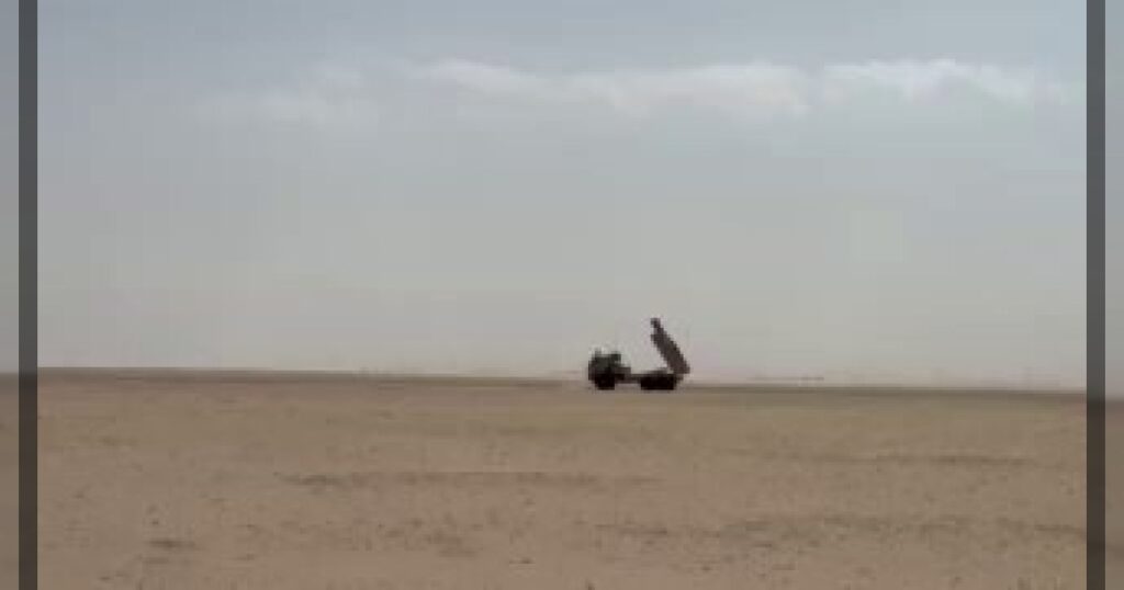 Военные США опубликовали видеозаписи нанесённых ударов по территории Ирана. Подробности о целях и последствиях атак официально не уточняются.