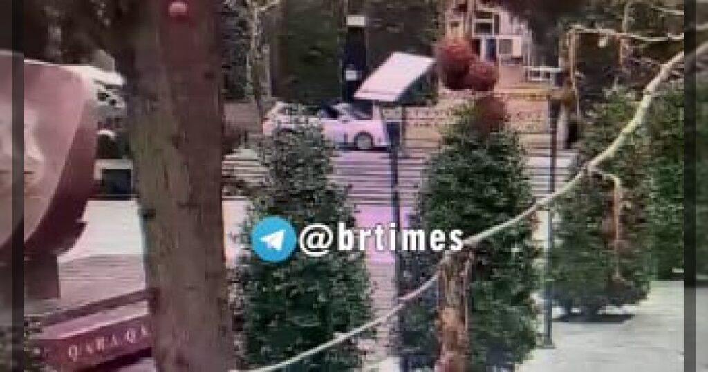 Кадры акта вандализма в киноцентре «Низами»