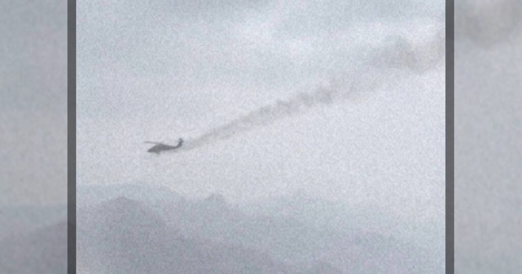 Американский вертолет был поражен иранским снарядом во время операции по поиску пропавшего пилота — утверждает иранское агентство Mehr и публикует соответствующий кадр