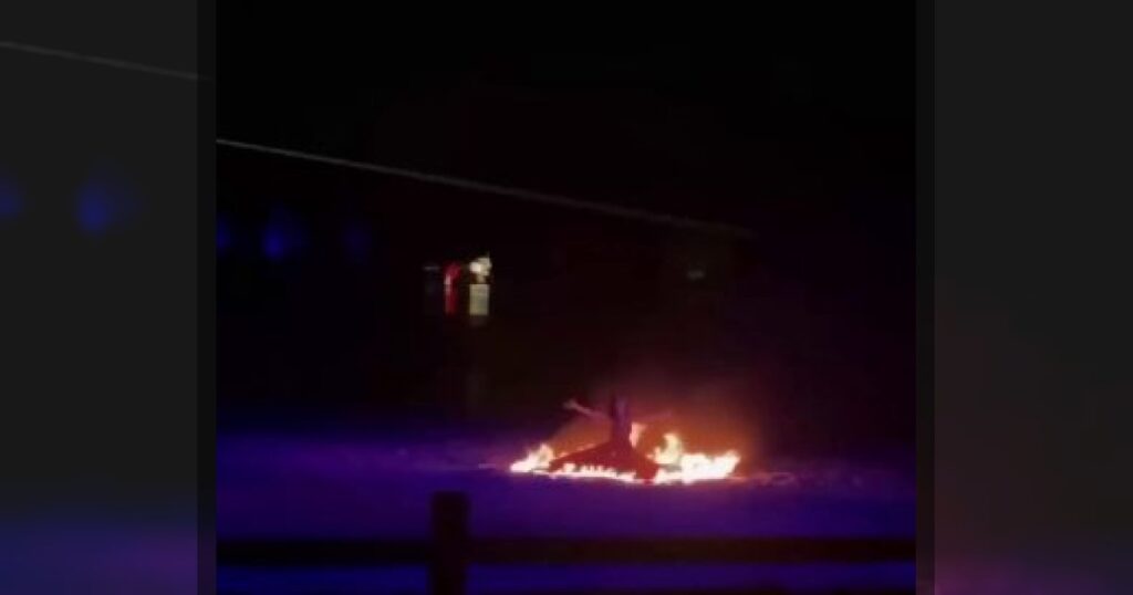 В Китае танцовщица чуть не сгорела заживо на огненном шоу