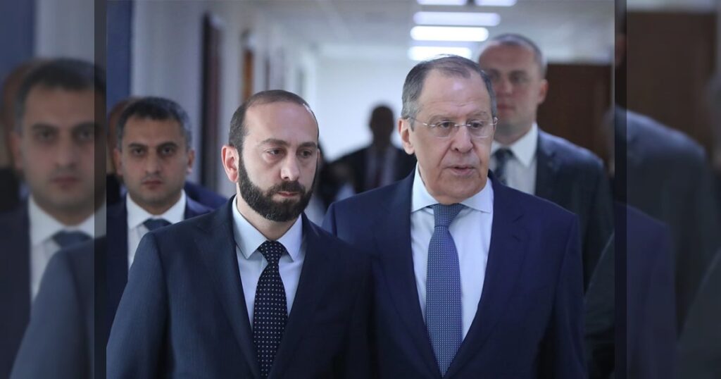 Лавров пошутил о миссии ЕС перед встречей Путина и Пашиняна