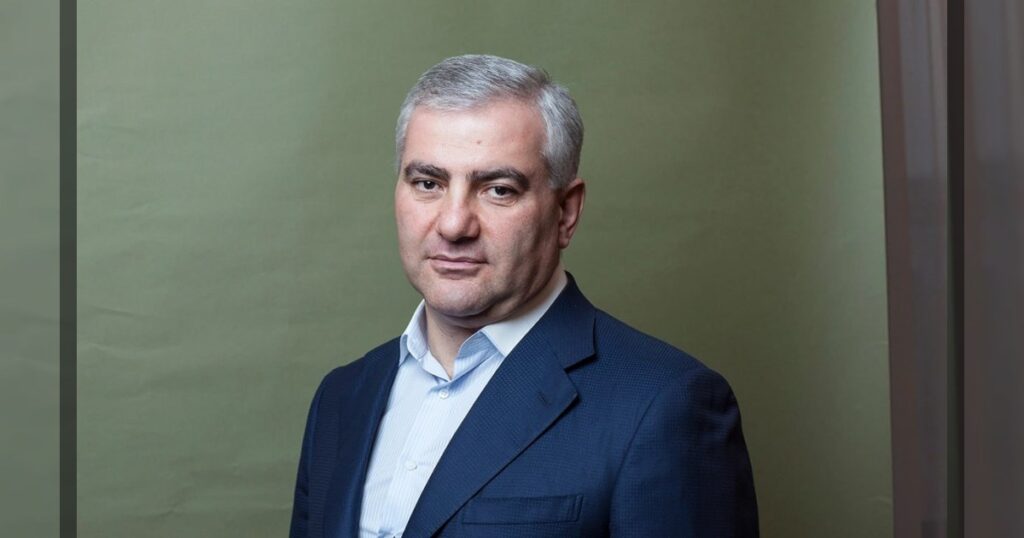 Самвел Карапетян решил отказаться от двух гражданств ради выборов в Армении