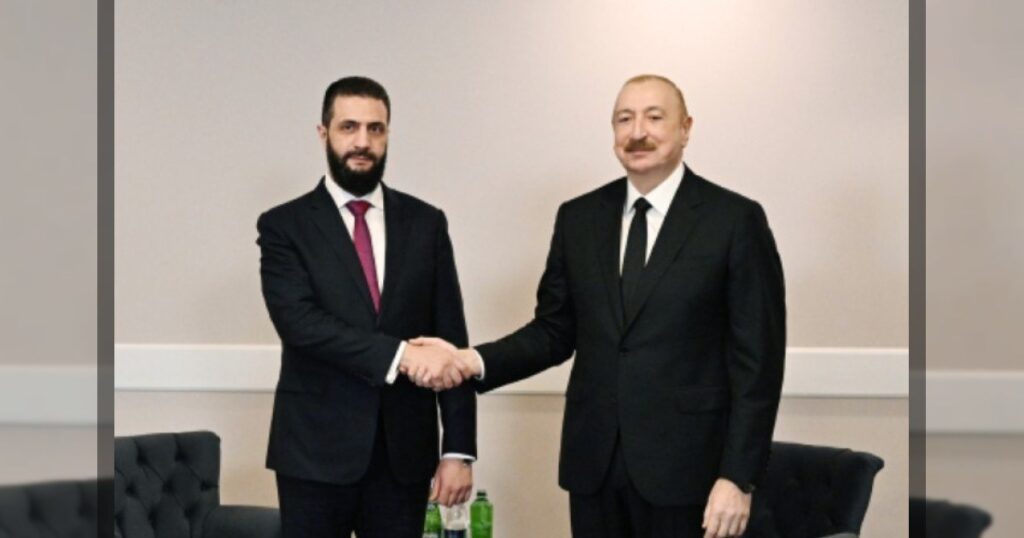 Алиев в Турции встретился с президентом переходного периода Сирии Ахмедом аш-Шараа.