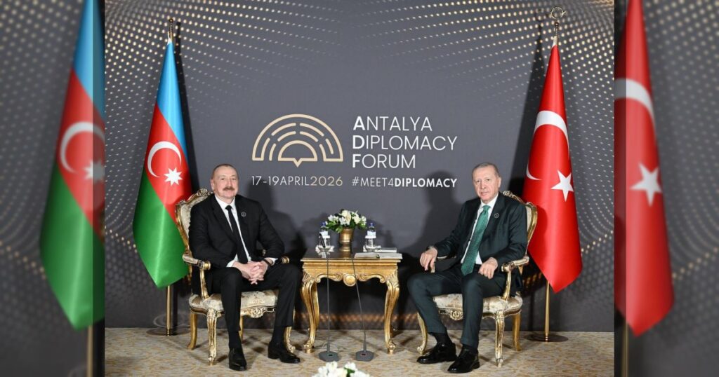 В Анталье проходит встреча Президента Азербайджанской Республики Ильхама Алиева с Президентом Турецкой Республики Реджепом Тайипом Эрдоганом